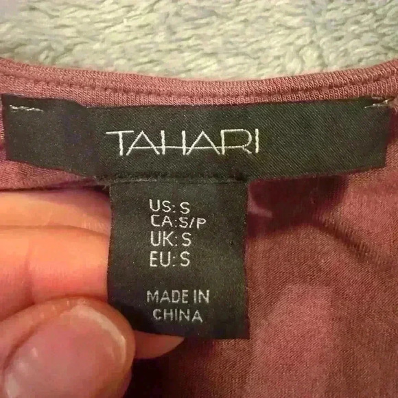 Women’s V-Cut Tahari Dress - Picture 3 of 6